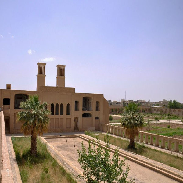 عمارت آینه